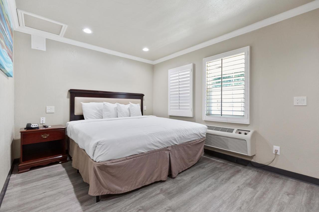 Le Blanc Inn & Suites El Monte Exteriör bild