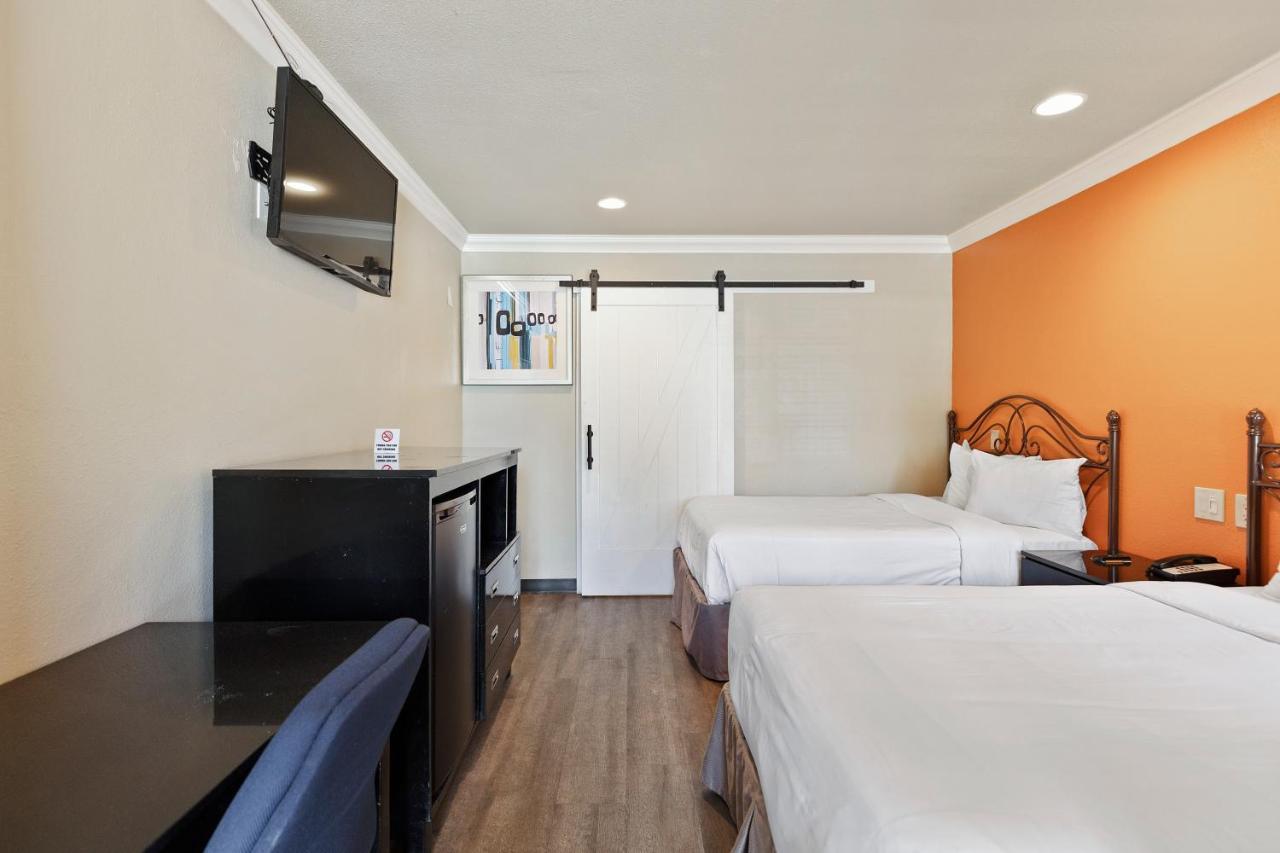 Le Blanc Inn & Suites El Monte Exteriör bild