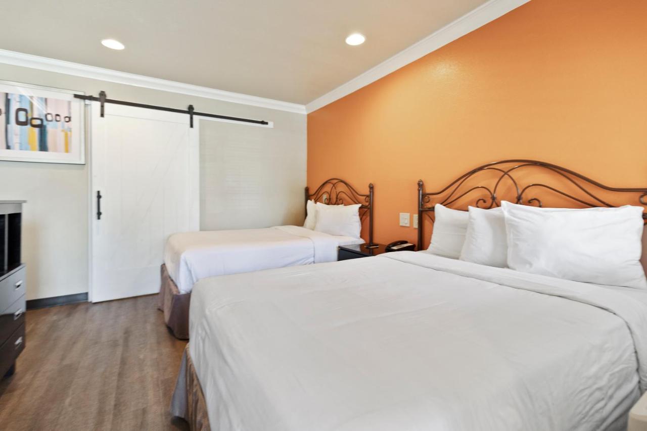 Le Blanc Inn & Suites El Monte Exteriör bild