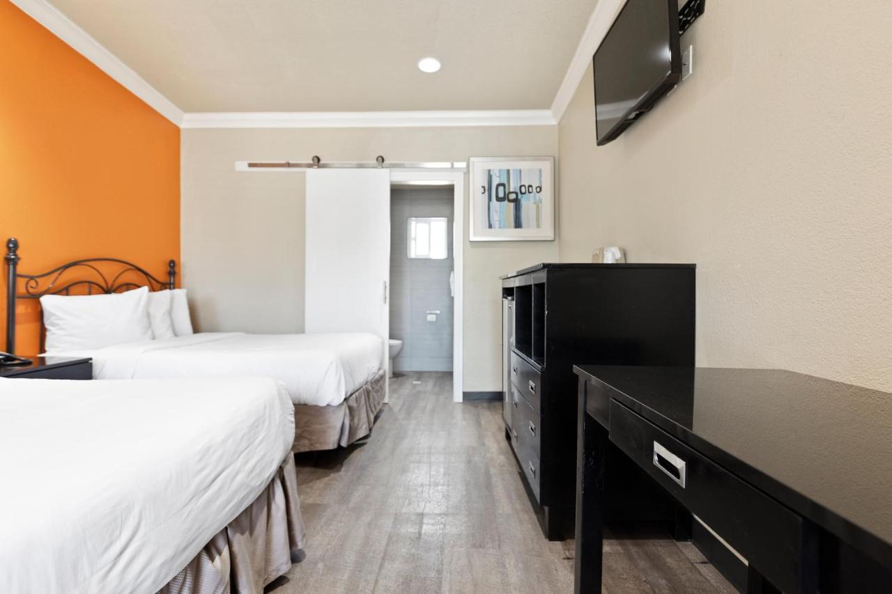 Le Blanc Inn & Suites El Monte Exteriör bild